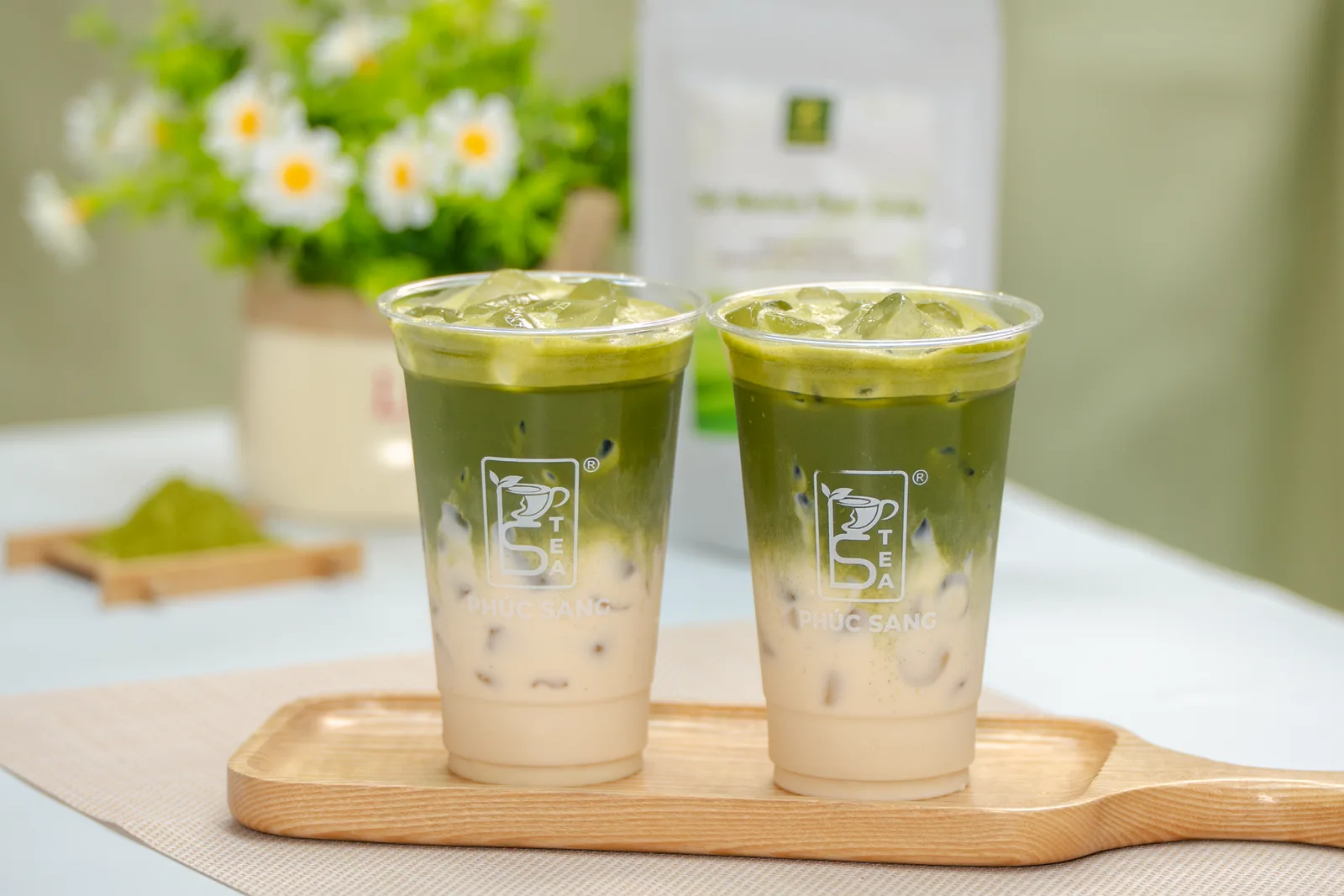 Hai ly matcha latte thành phẩm chuẩn vị