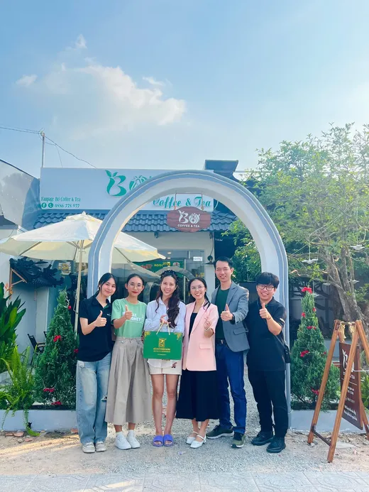 Quán cà phê của học viên khai trương sau khóa học